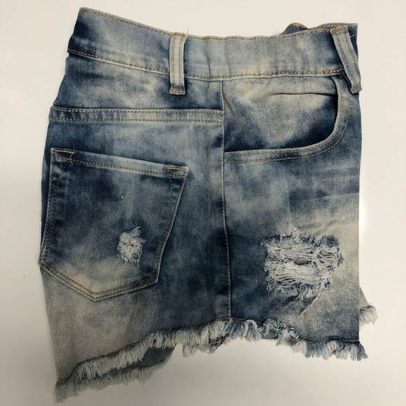 Project eighteen high rise frayed short size S - Picture 3 of 9